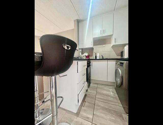 1 BEDROOM PROPERTY TO RENT IN BRYANSTON